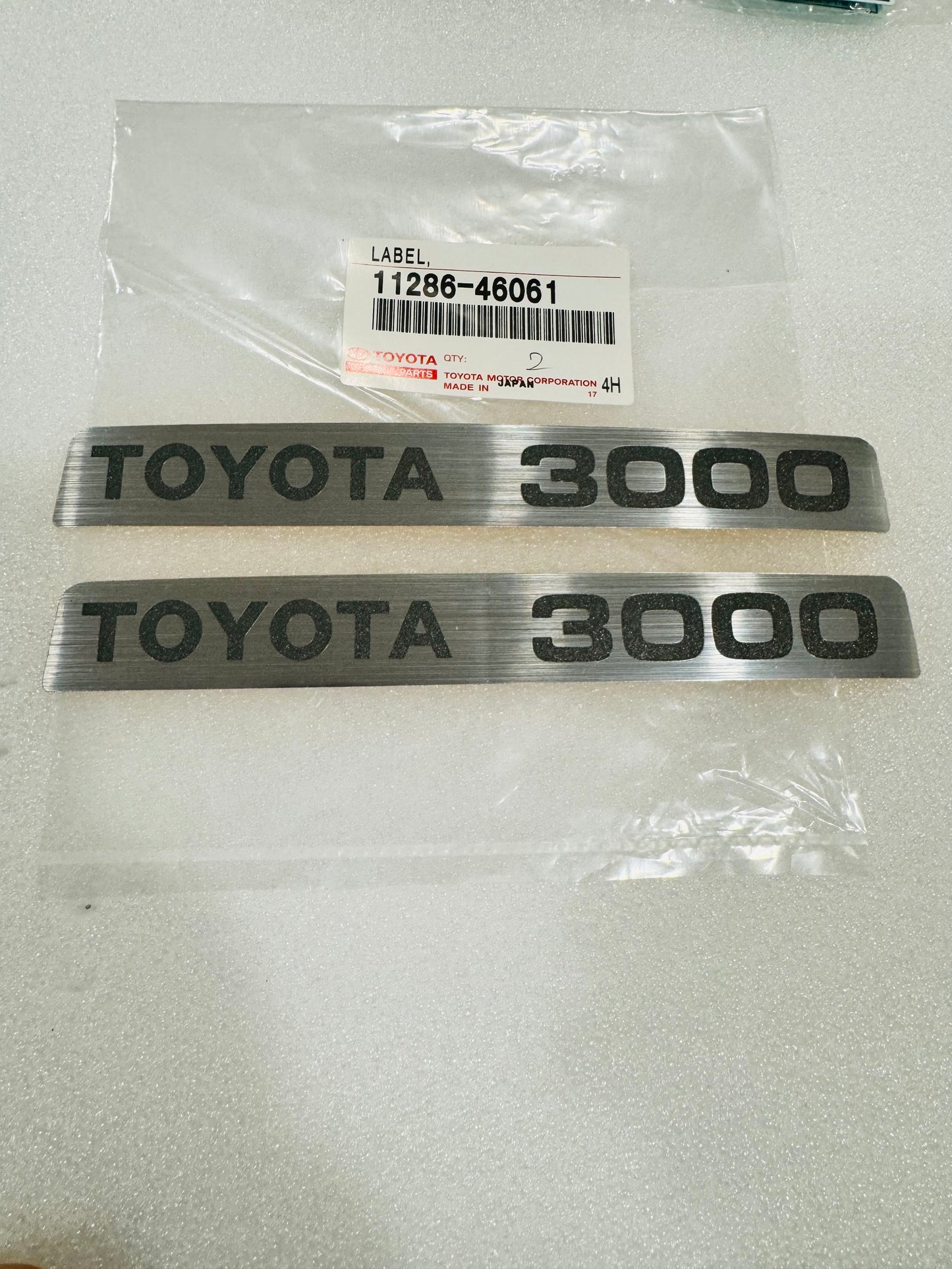 11286-46061 Toyota 3000 label