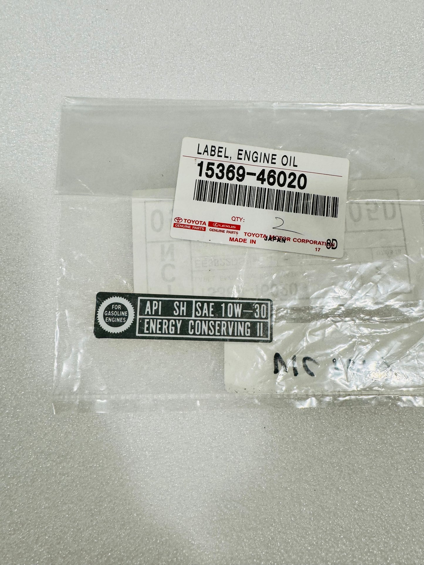 15369-46020 engine oil label