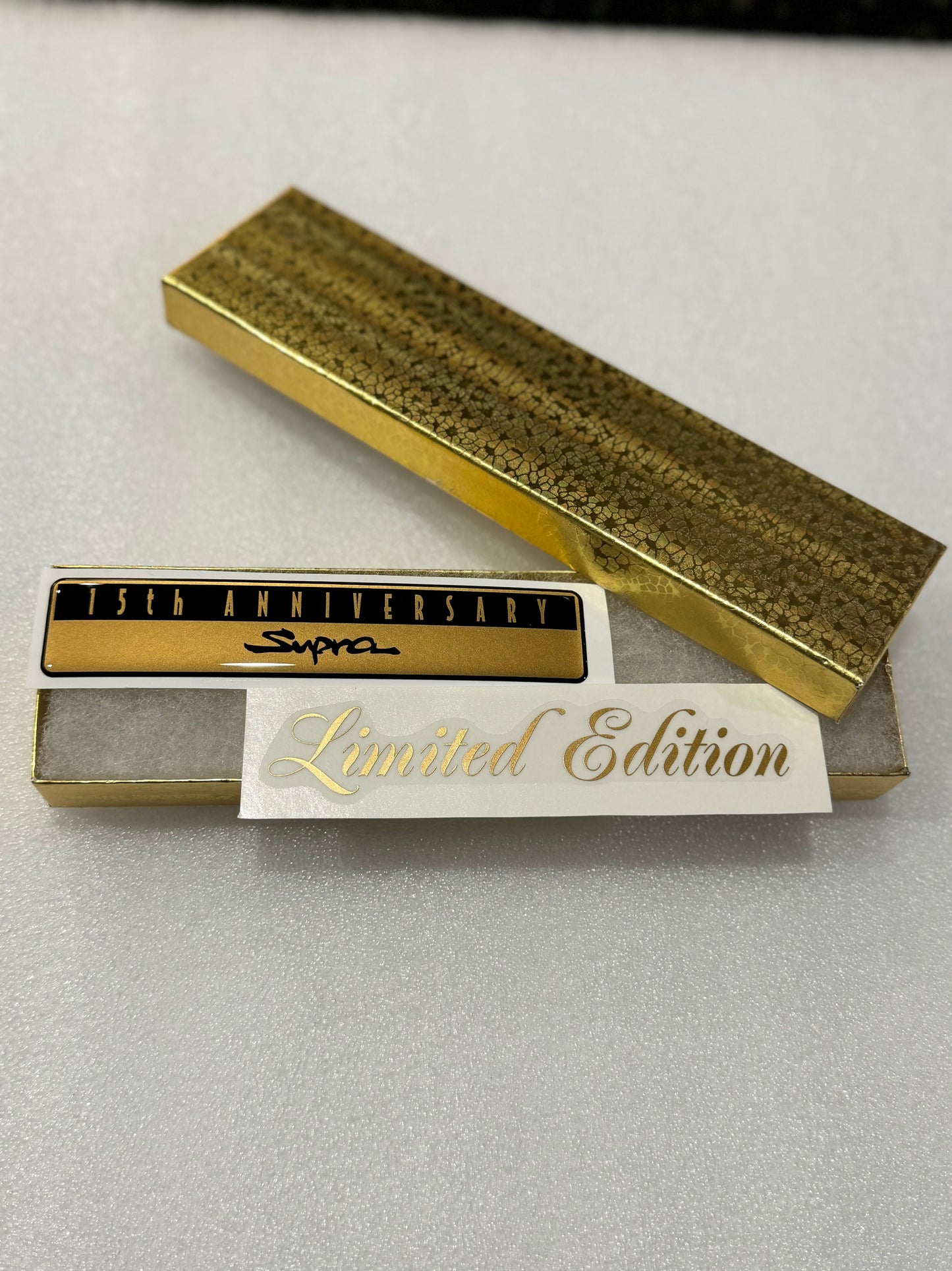 15th Anniversary Gold Fender Badge + Limited Edition