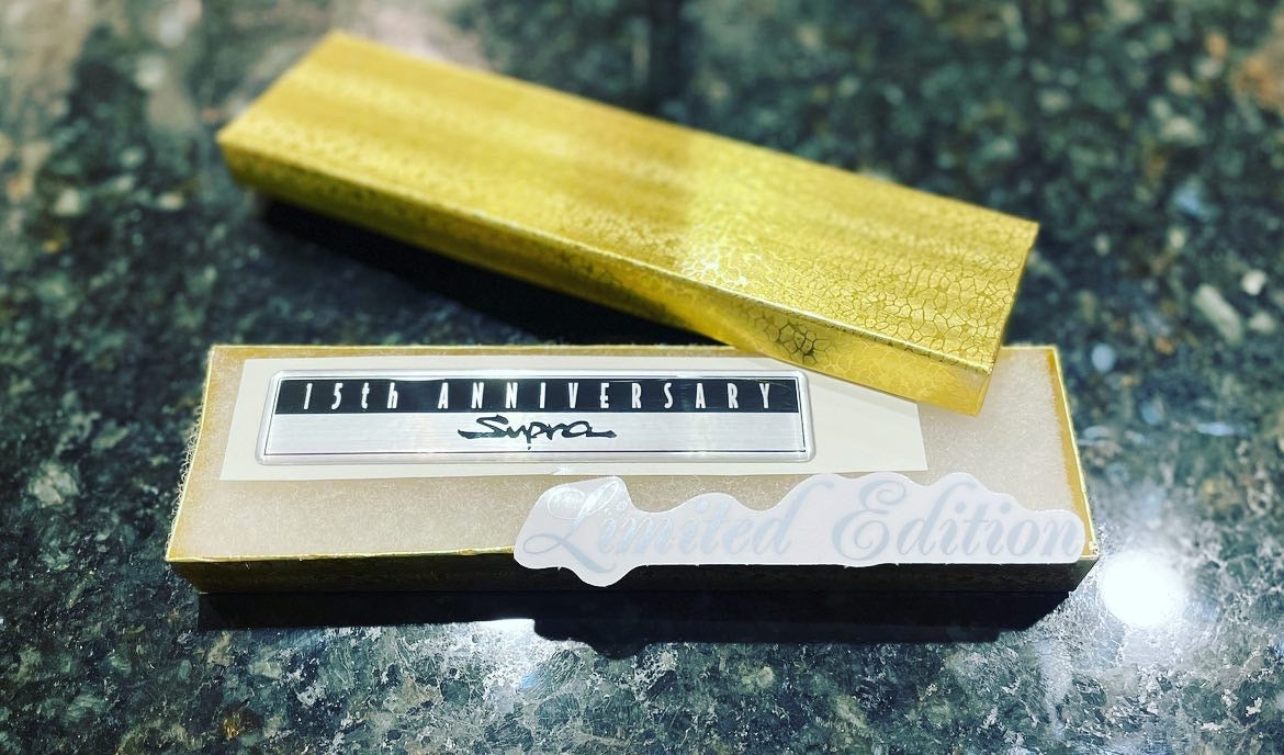 15th Anniversary Fender Badge + Limited Edition